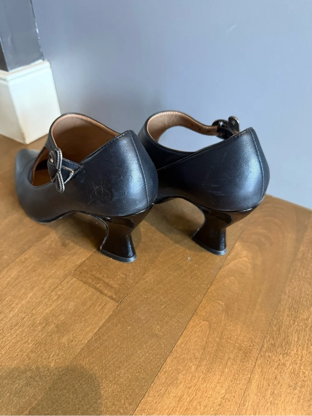 John Fluevog Black Leather Women's Cutout Heels with Bow Accent - Picture 2 of 5